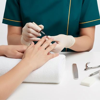 Picture of O3+ Luxury Manicure