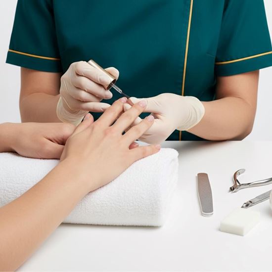 Picture of O3+ Luxury Manicure